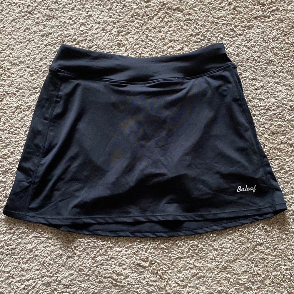Tennis/golf skirt.